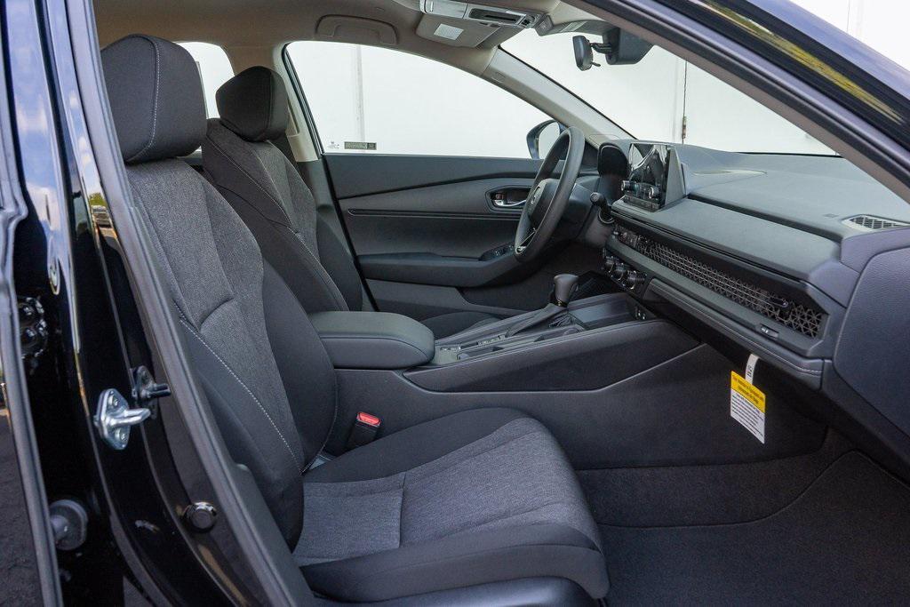 new 2025 Honda Accord car, priced at $28,574
