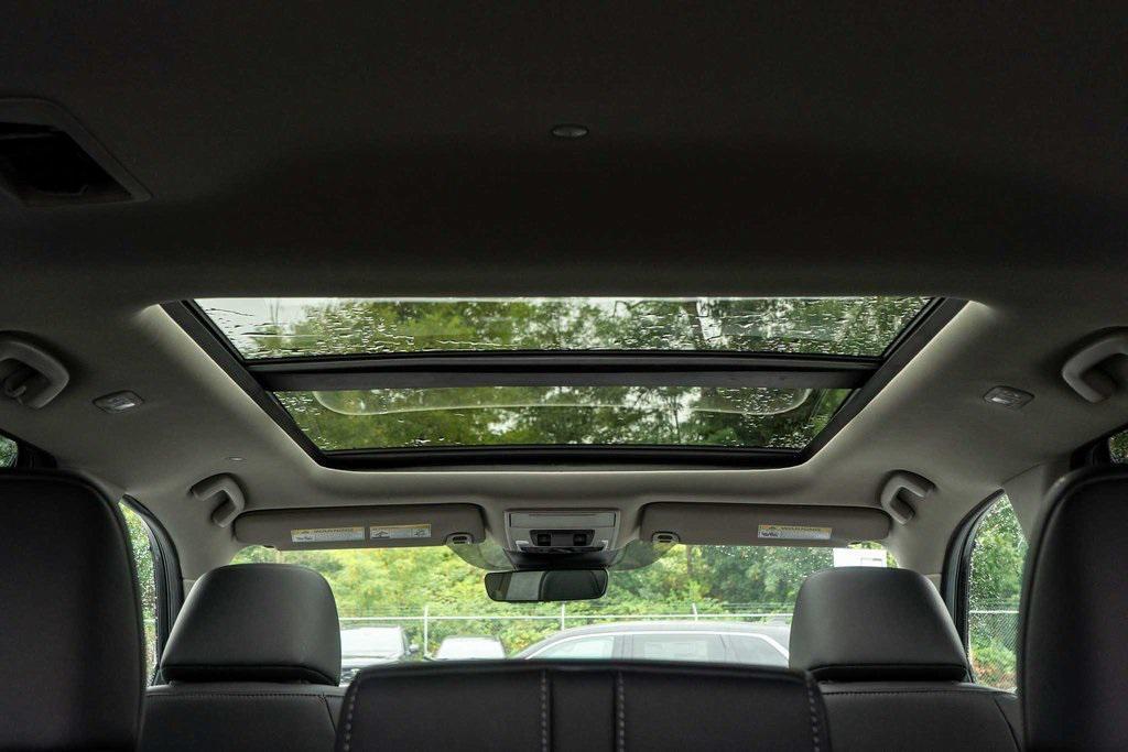 new 2025 Honda Pilot car, priced at $52,995