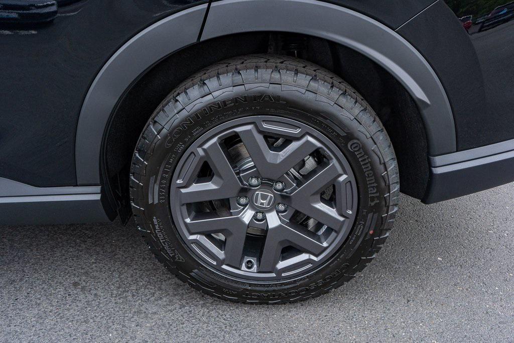 new 2026 Honda CR-V Hybrid car, priced at $38,601