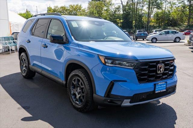 new 2025 Honda Pilot car, priced at $51,305