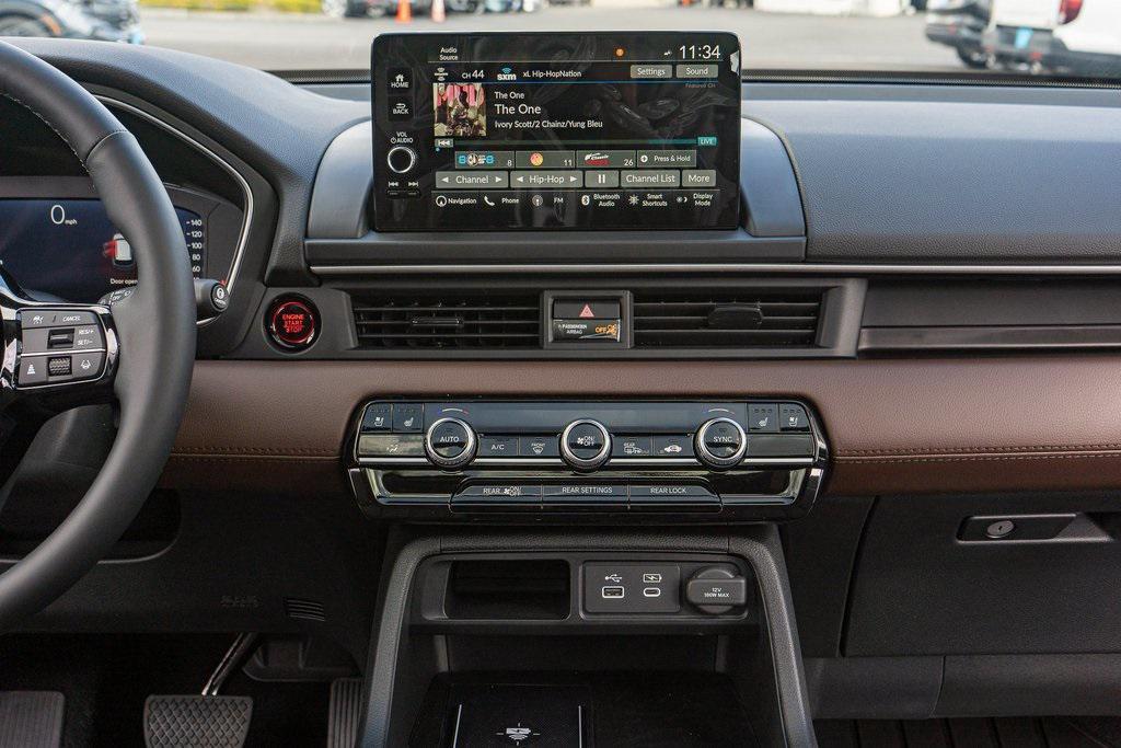 new 2025 Honda Pilot car, priced at $54,575