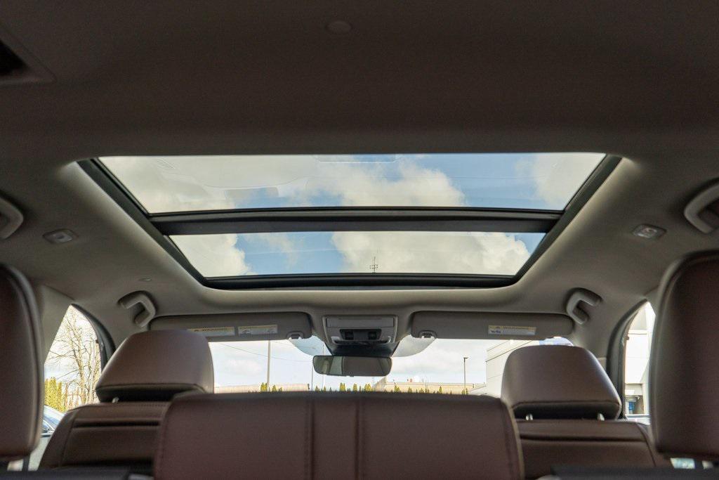 new 2025 Honda Pilot car, priced at $54,575