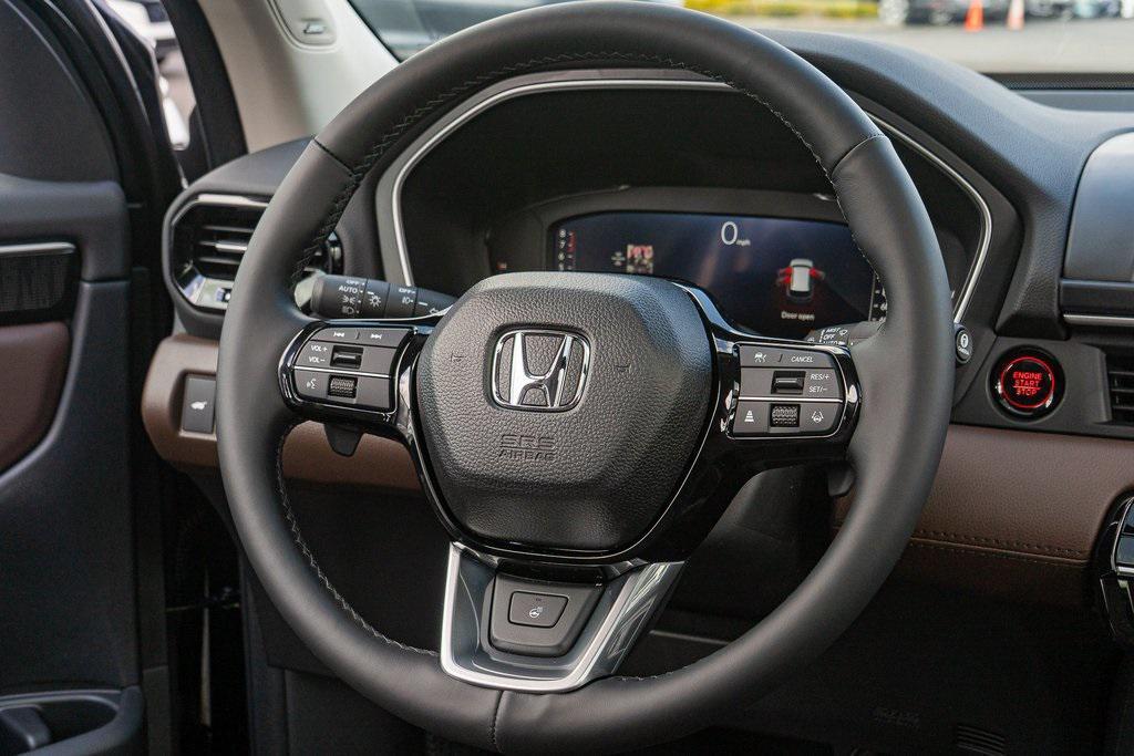 new 2025 Honda Pilot car, priced at $54,575