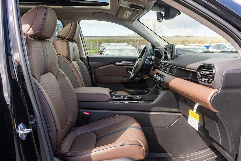 new 2025 Honda Pilot car, priced at $54,575