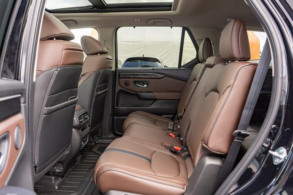 new 2025 Honda Pilot car, priced at $54,575