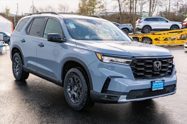 new 2025 Honda Pilot car, priced at $52,090