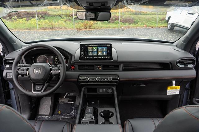 new 2025 Honda Pilot car, priced at $52,090