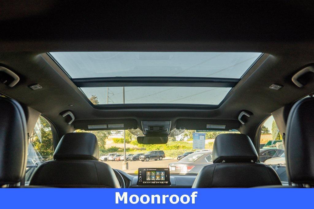 used 2023 Honda Pilot car, priced at $43,999