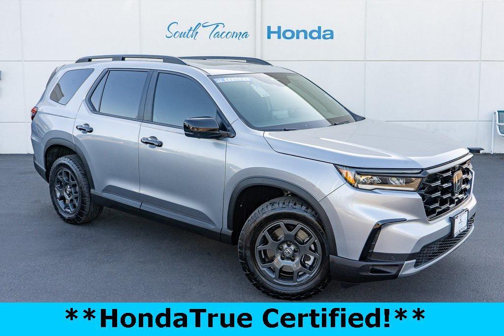 used 2023 Honda Pilot car, priced at $43,999