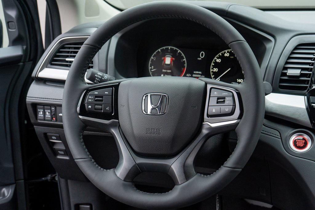 new 2026 Honda Odyssey car, priced at $45,685