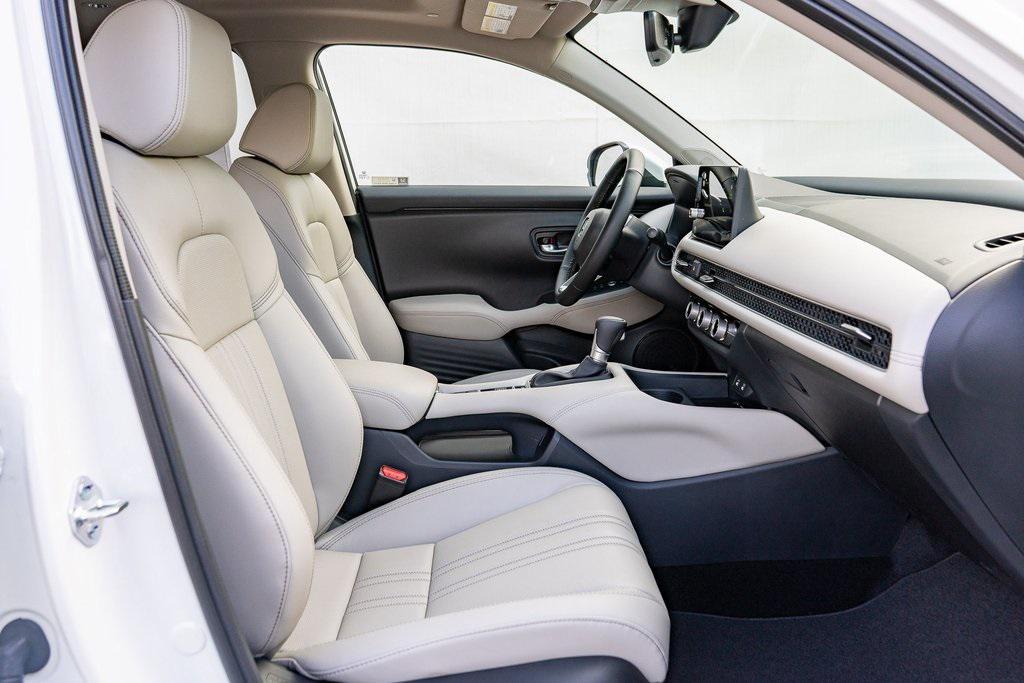 new 2026 Honda HR-V car, priced at $33,400