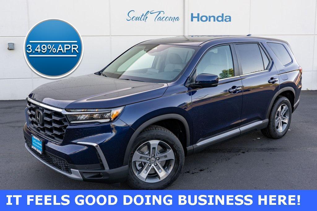new 2025 Honda Pilot car, priced at $44,696