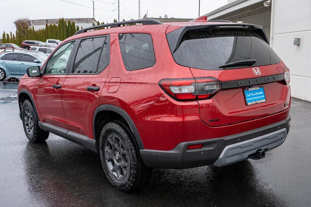 new 2025 Honda Pilot car, priced at $51,350