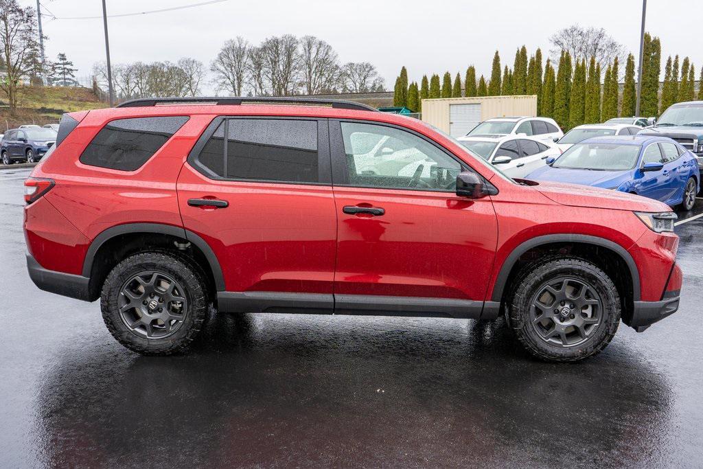 new 2025 Honda Pilot car, priced at $51,350