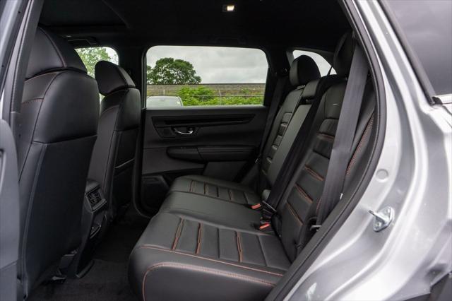 new 2025 Honda CR-V Hybrid car, priced at $39,795