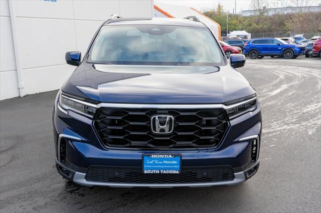 new 2025 Honda Pilot car, priced at $53,745