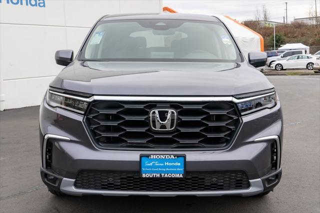 new 2025 Honda Pilot car, priced at $47,725