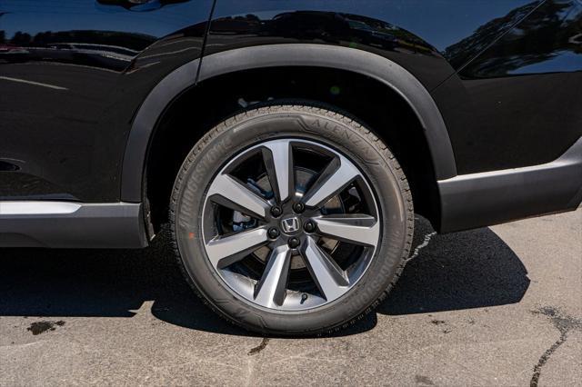 new 2025 Honda Pilot car, priced at $51,050