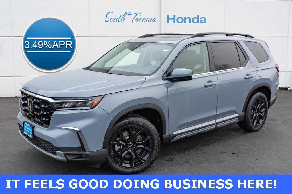 new 2025 Honda Pilot car, priced at $52,700