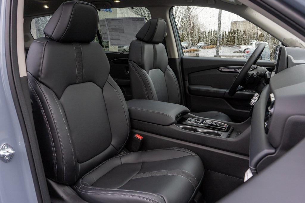 new 2025 Honda Pilot car, priced at $53,450