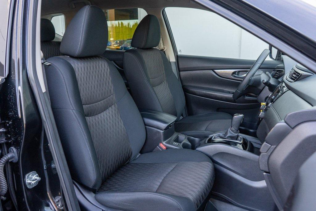 used 2019 Nissan Rogue car, priced at $15,559