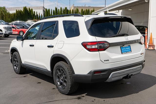 new 2025 Honda Pilot car, priced at $51,305