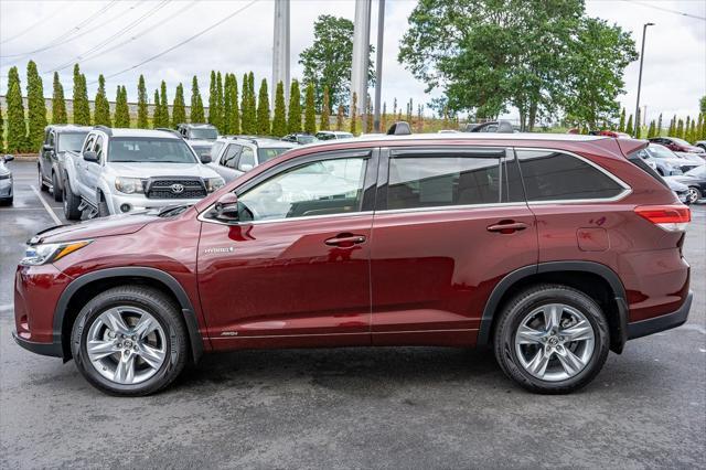 used 2017 Toyota Highlander Hybrid car, priced at $32,673