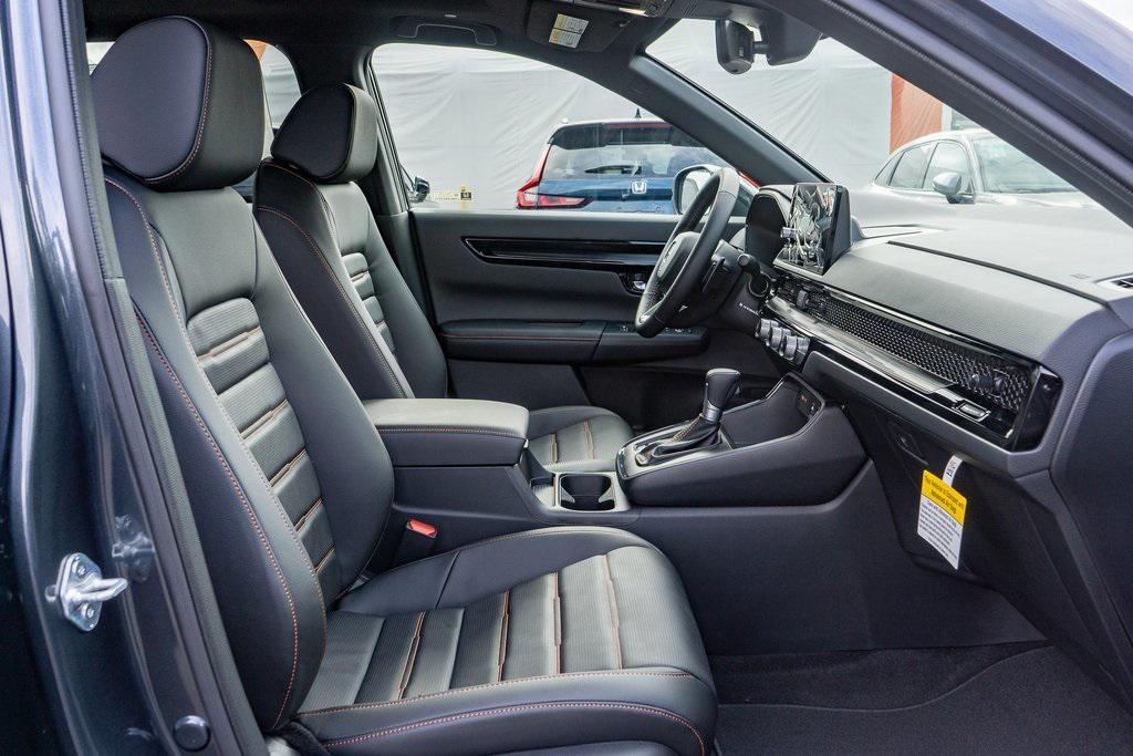 new 2026 Honda CR-V Hybrid car, priced at $43,700