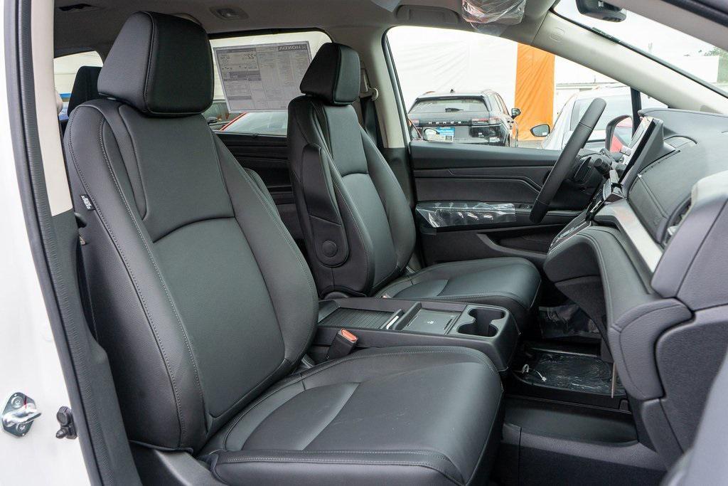 new 2026 Honda Odyssey car, priced at $45,340