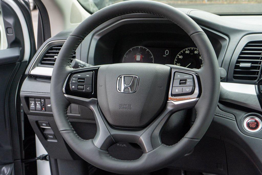 new 2026 Honda Odyssey car, priced at $45,340