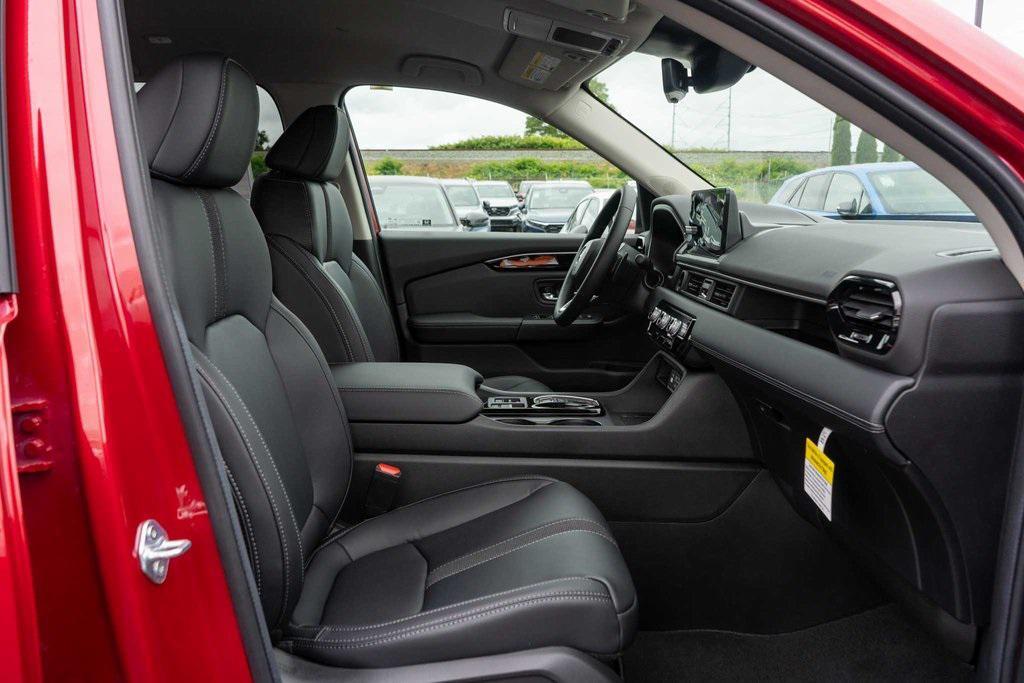 new 2025 Honda Pilot car, priced at $46,800