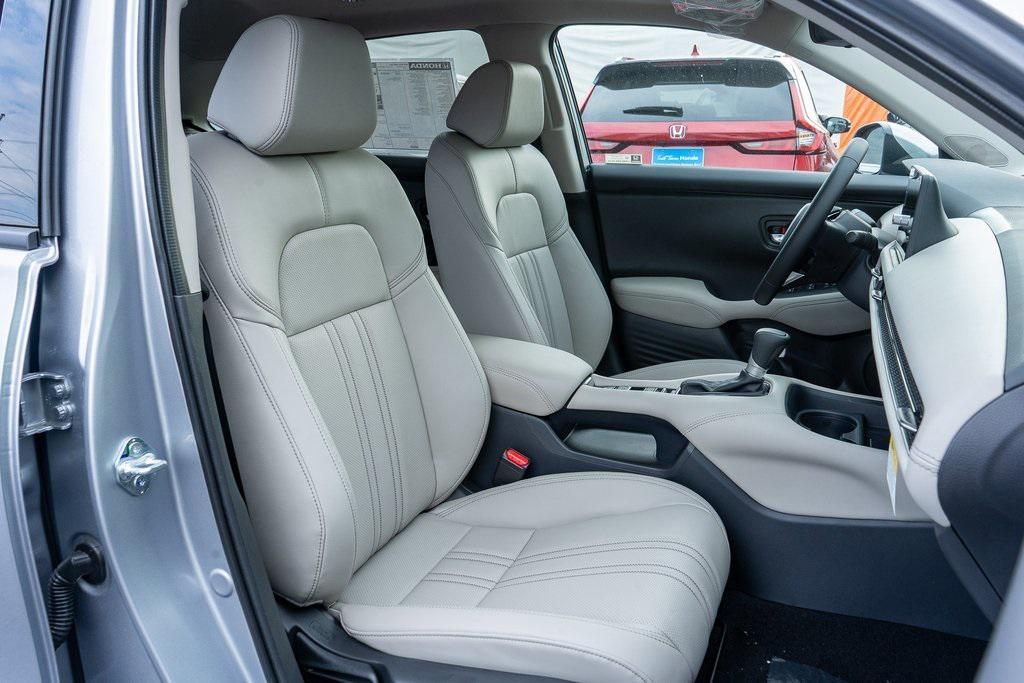 new 2026 Honda HR-V car, priced at $33,000