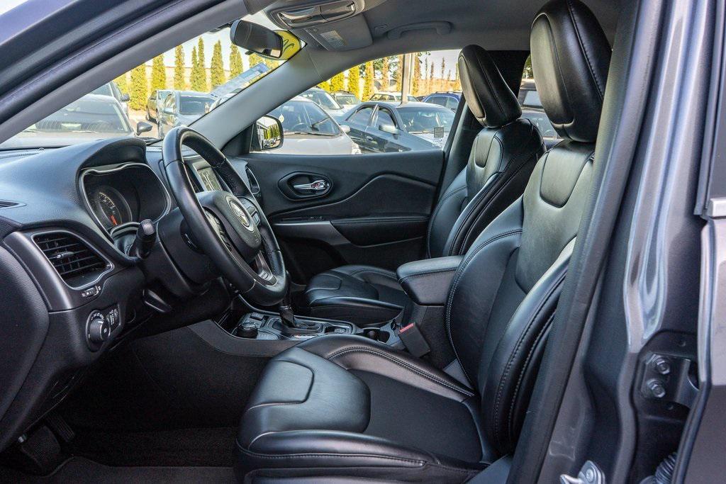 used 2019 Jeep Cherokee car, priced at $20,472