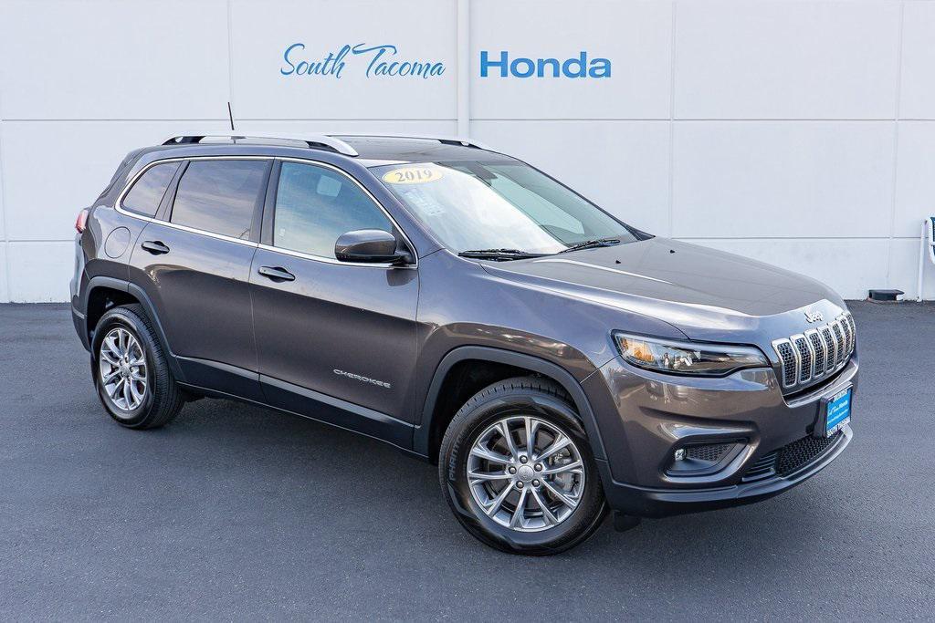used 2019 Jeep Cherokee car, priced at $20,472