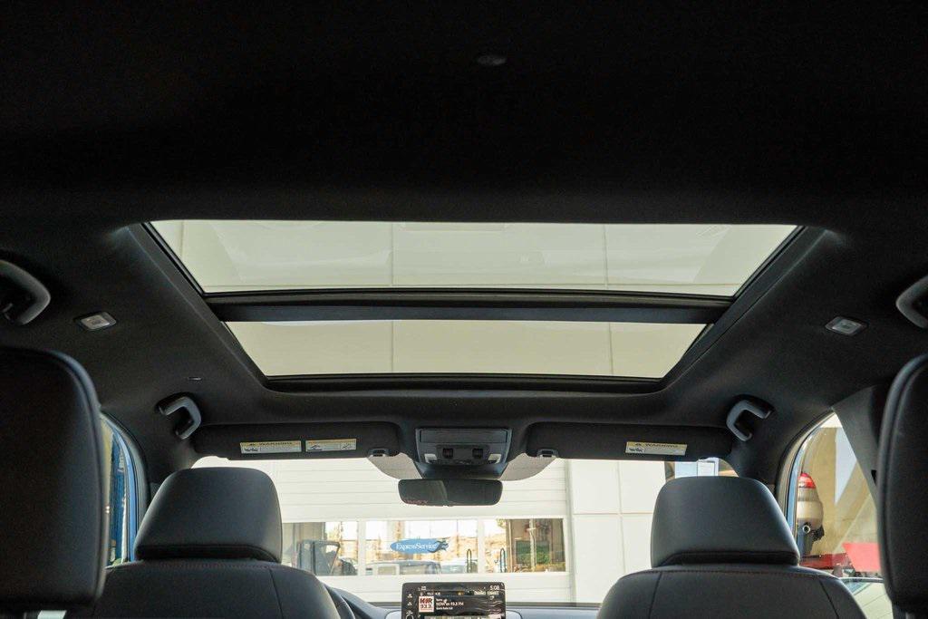 new 2025 Honda Pilot car, priced at $51,350