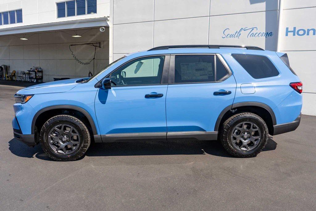 new 2025 Honda Pilot car, priced at $51,350