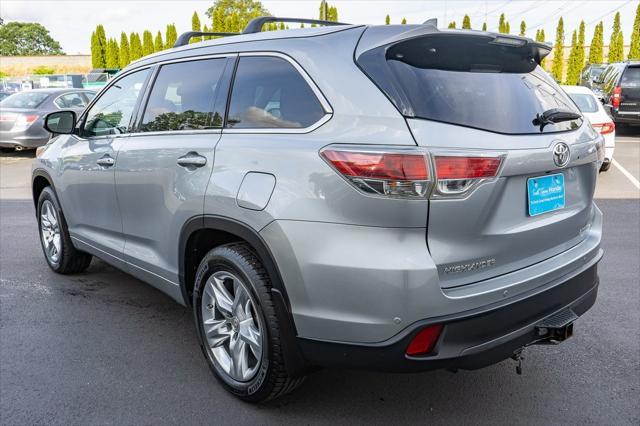 used 2015 Toyota Highlander car, priced at $22,999
