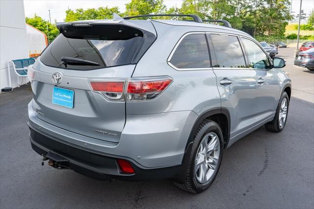 used 2015 Toyota Highlander car, priced at $22,999