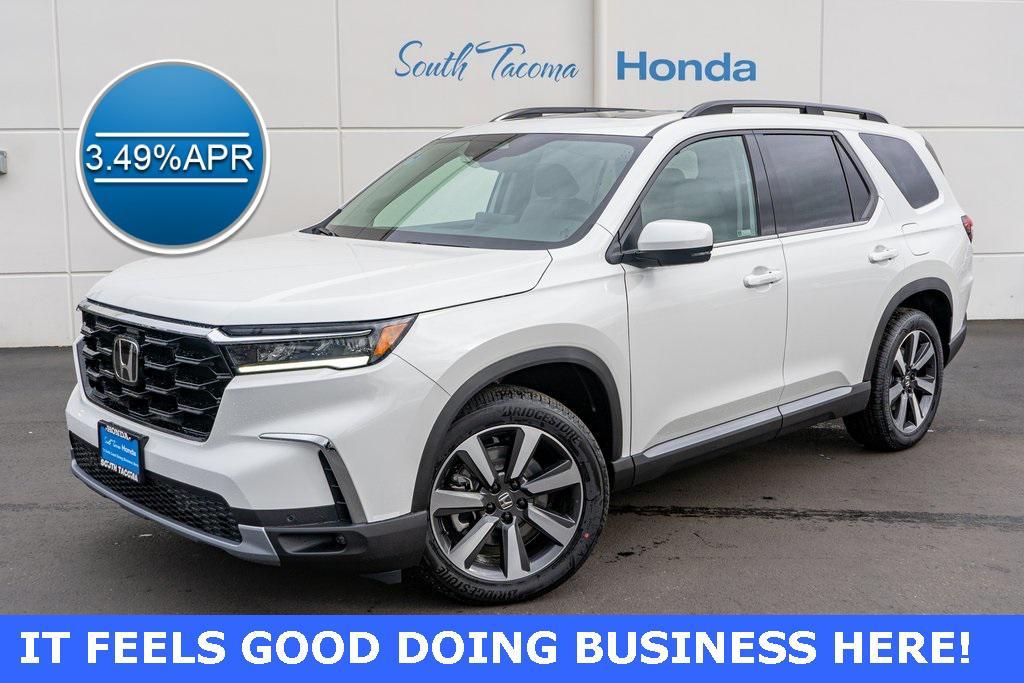 new 2025 Honda Pilot car, priced at $51,530