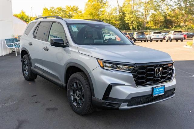 new 2025 Honda Pilot car, priced at $50,975