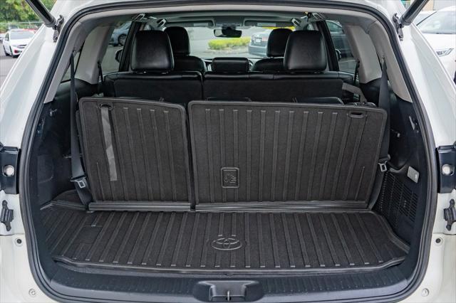 used 2018 Toyota Highlander car, priced at $24,999