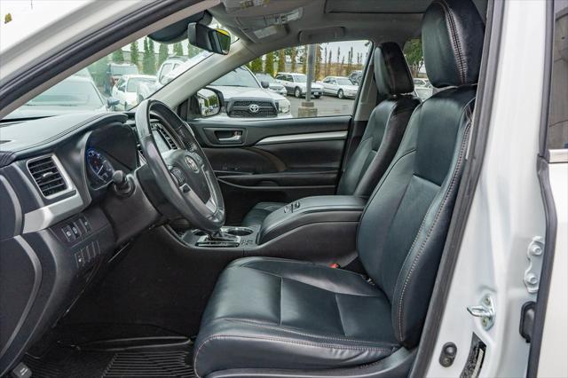 used 2018 Toyota Highlander car, priced at $24,999