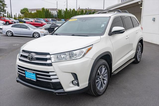 used 2018 Toyota Highlander car, priced at $24,999