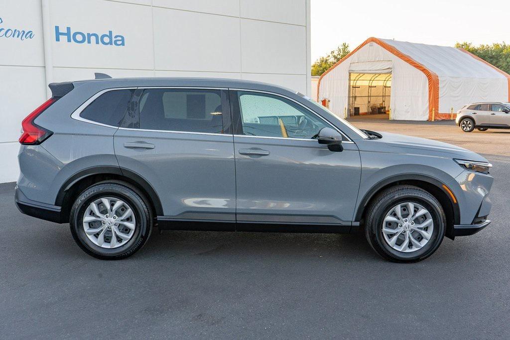 used 2025 Honda CR-V car, priced at $31,887