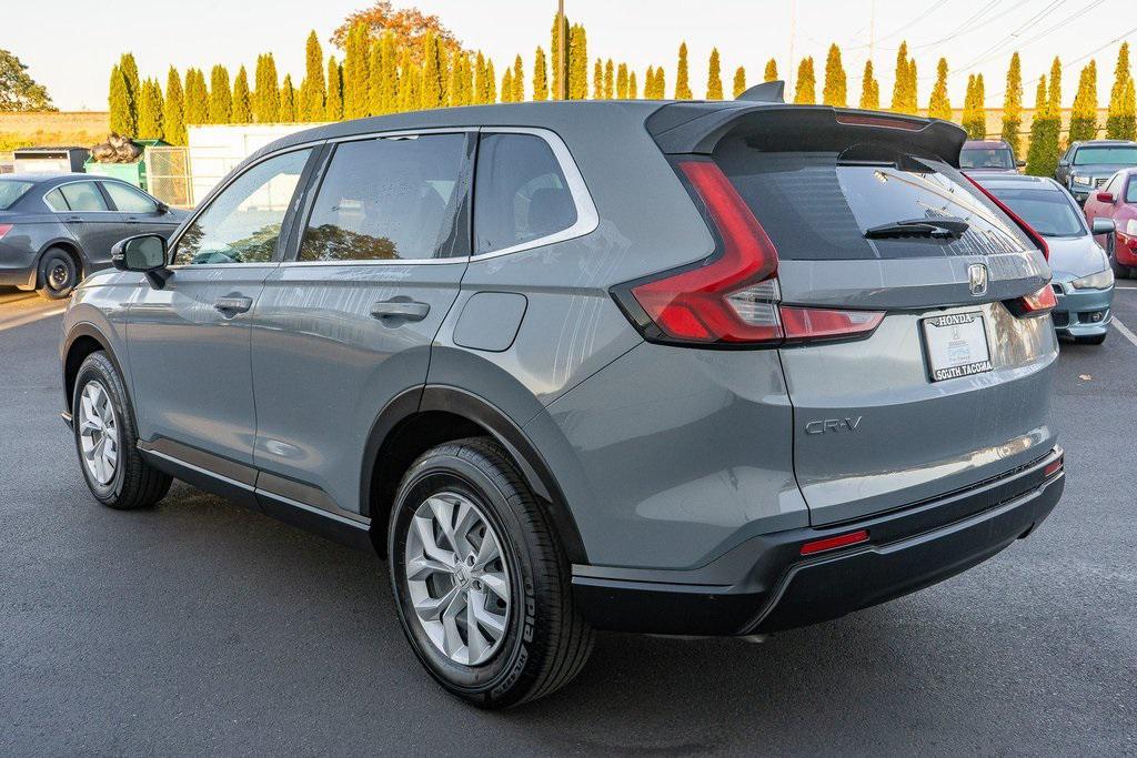 used 2025 Honda CR-V car, priced at $31,887