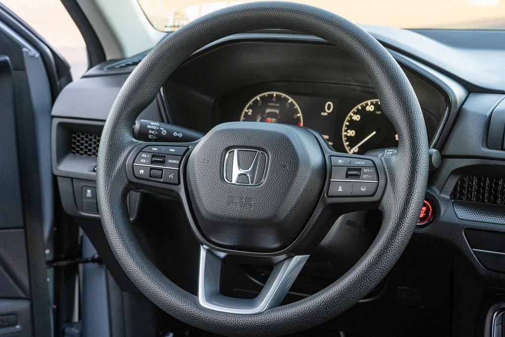 used 2025 Honda CR-V car, priced at $31,887