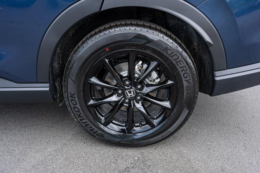 new 2026 Honda CR-V Hybrid car, priced at $38,580