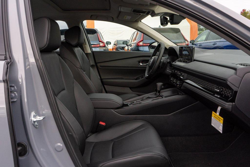 new 2025 Honda Accord Hybrid car, priced at $35,036