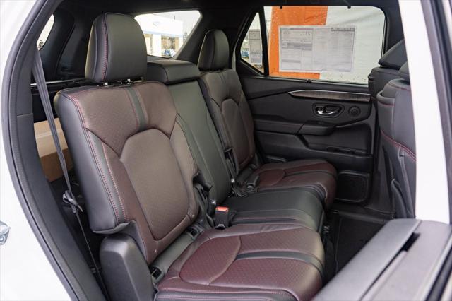 new 2025 Honda Pilot car, priced at $55,735