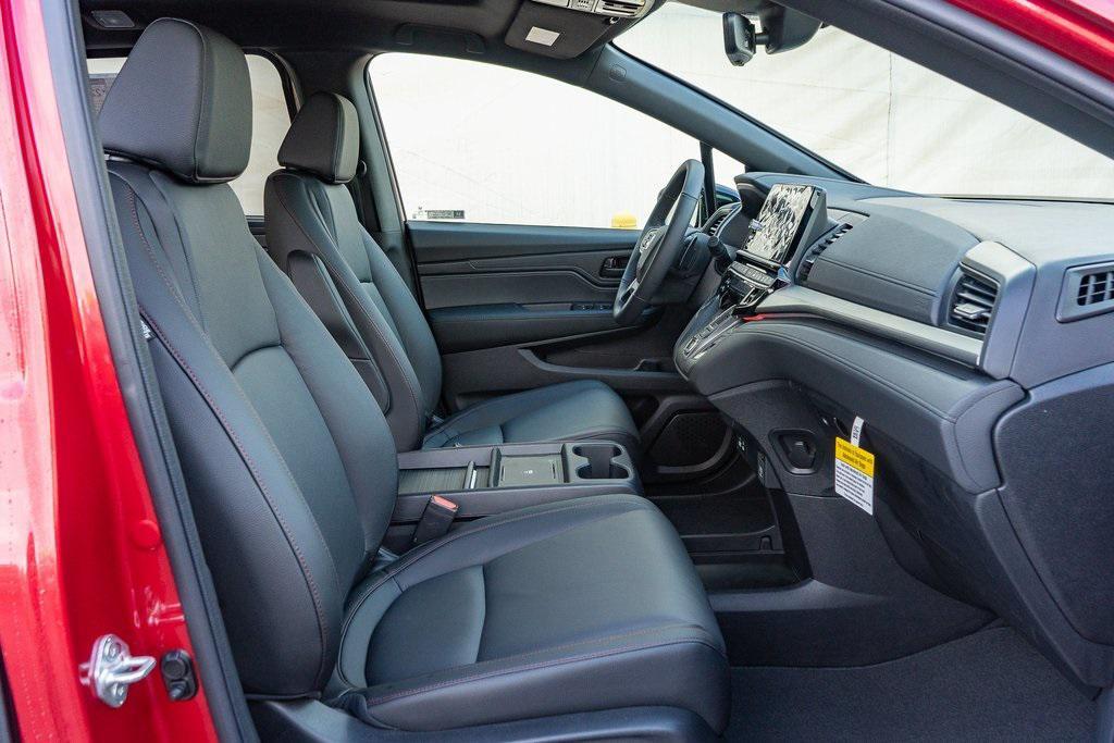 new 2026 Honda Odyssey car, priced at $43,507